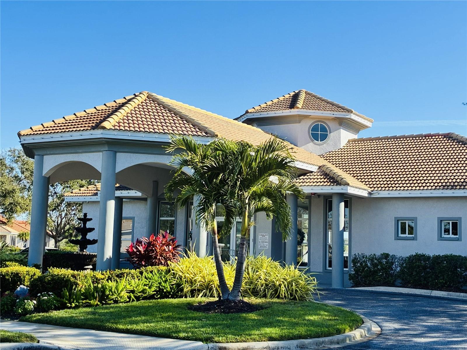 6837 74th Street Cir E, Bradenton, FL 34203