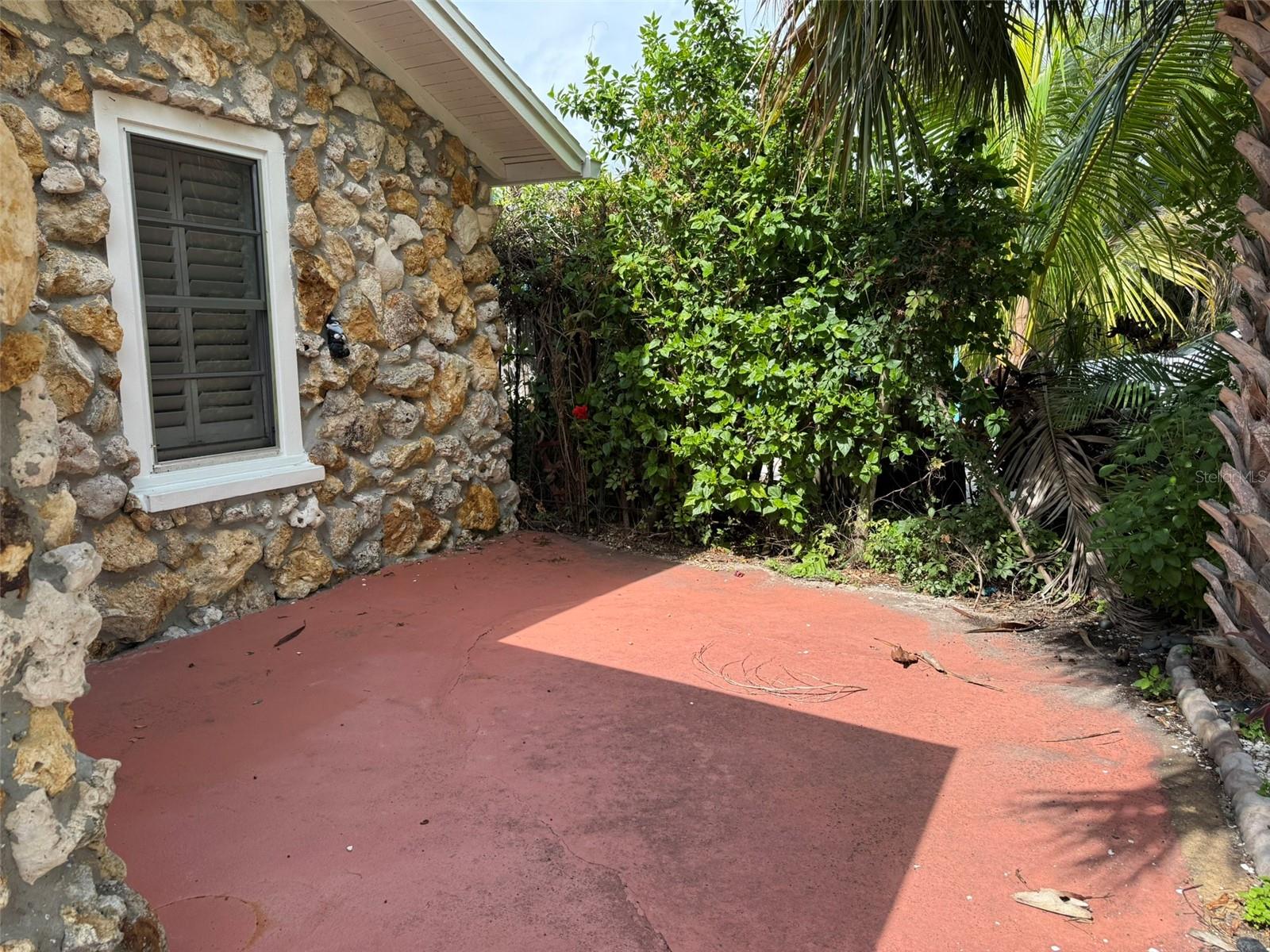 117 12th Ave, Indian Rocks Beach, FL 33785