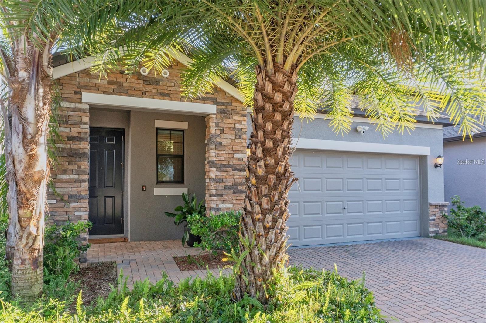 9845 Ivory Dr, Sun City Center, FL 33573