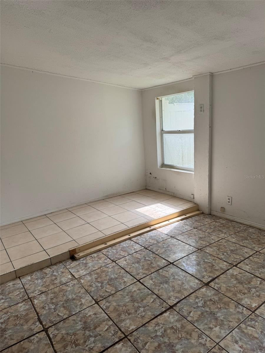 3033 Karen Ave, Largo, FL 33774