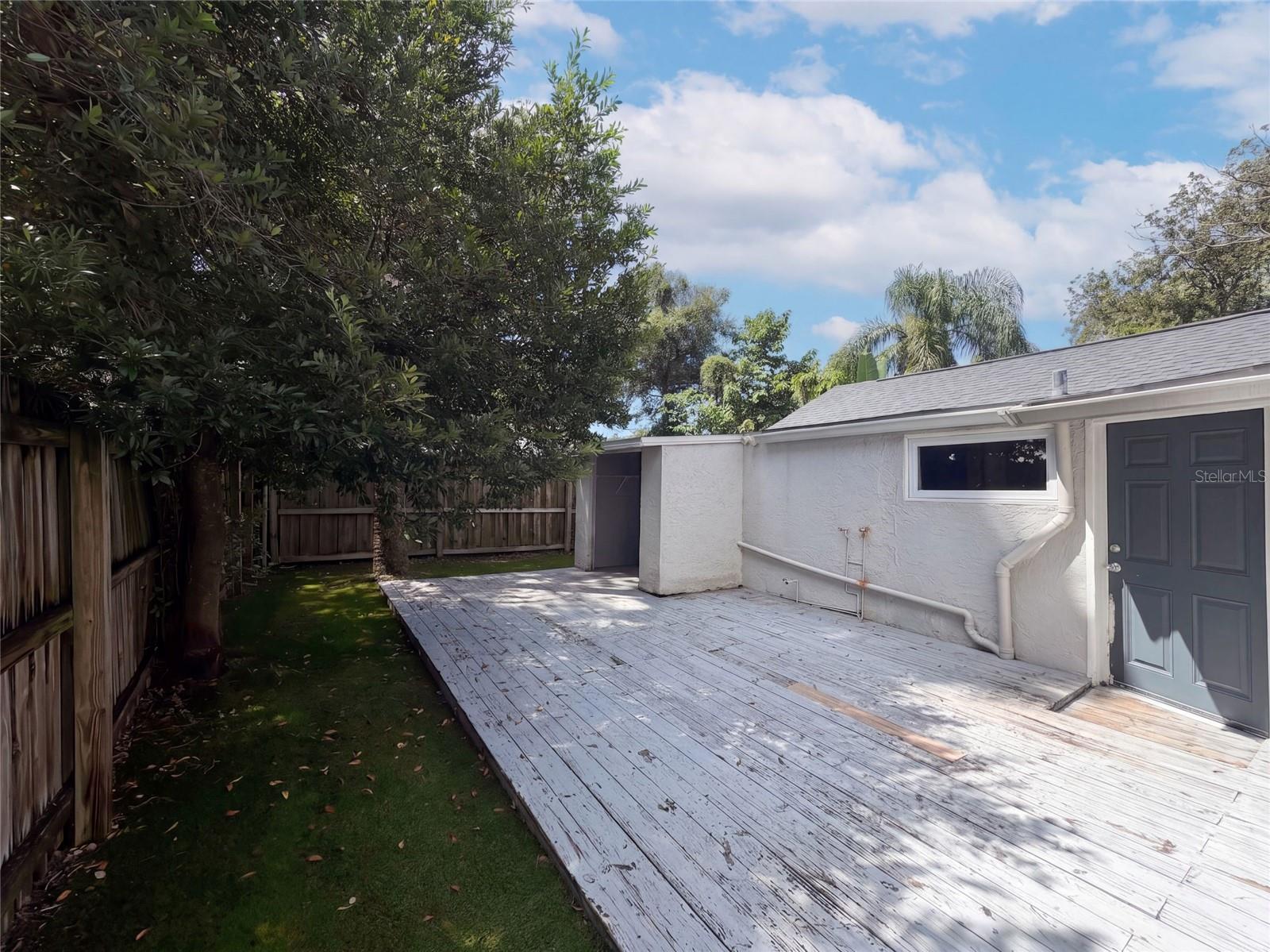 212 W Hiawatha St, Tampa, FL 33604