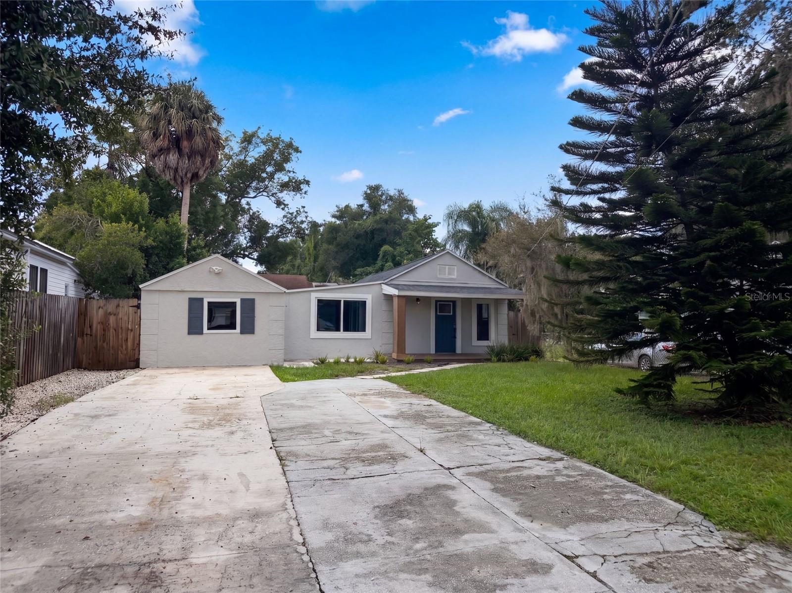 212 W Hiawatha St, Tampa, FL 33604