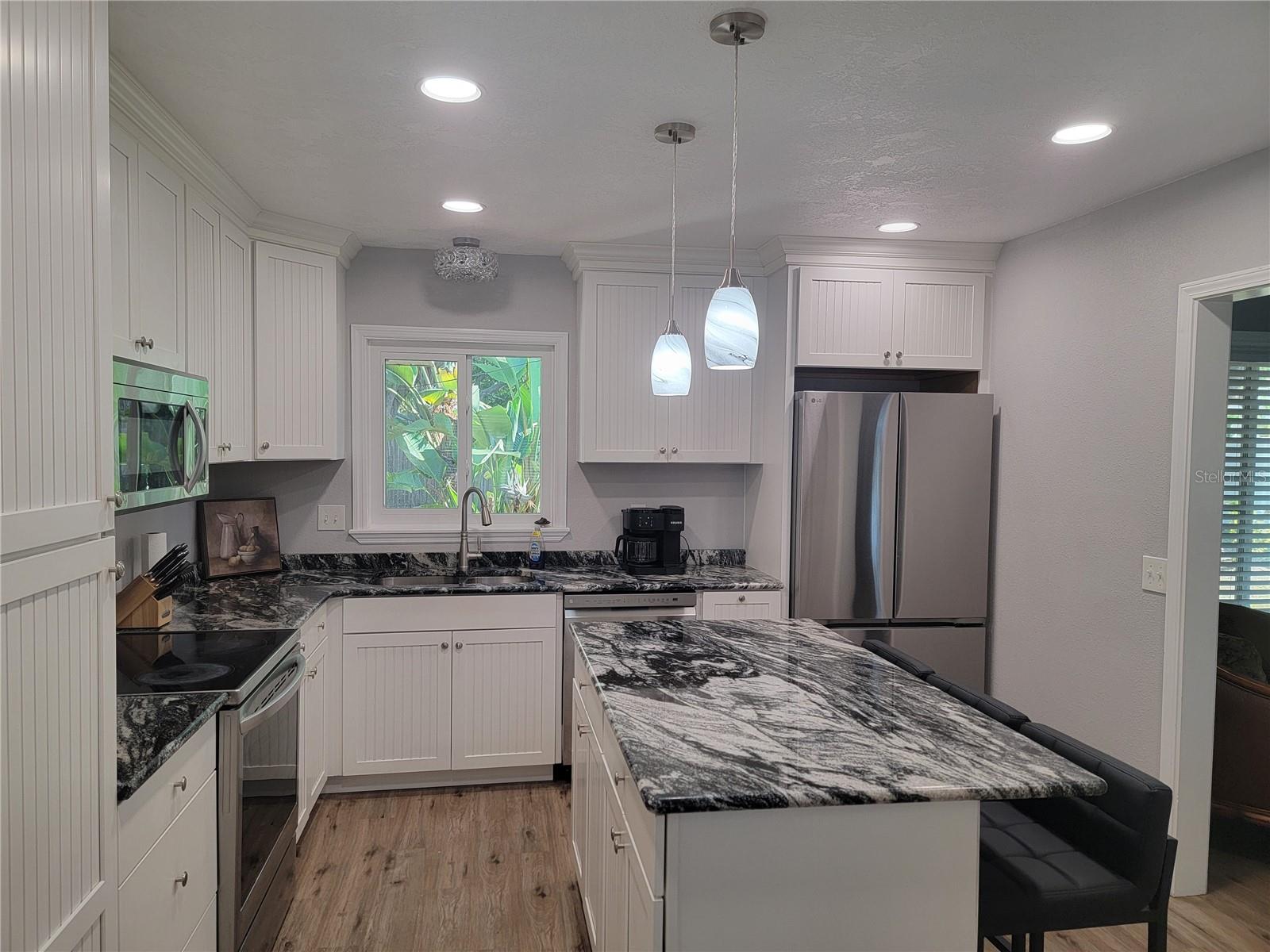 516 1st Ave E, Bradenton, FL 34208