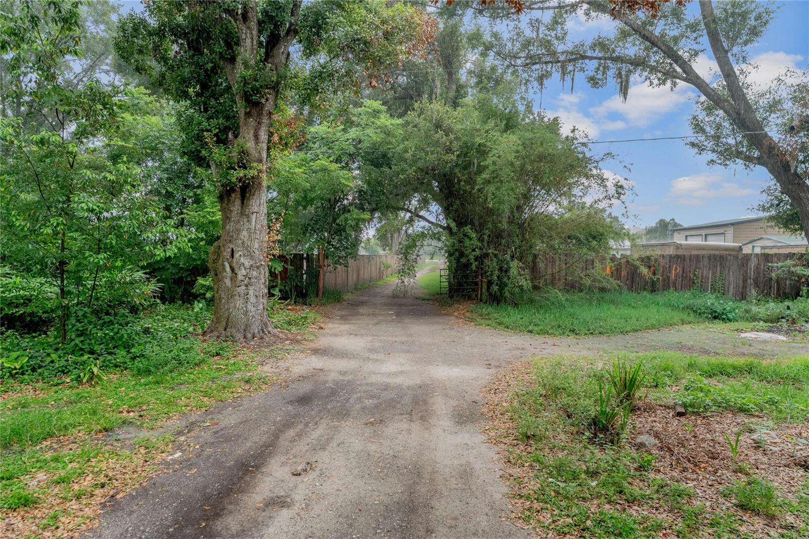 5566 Harvey Tew Rd, Plant City, FL 33565