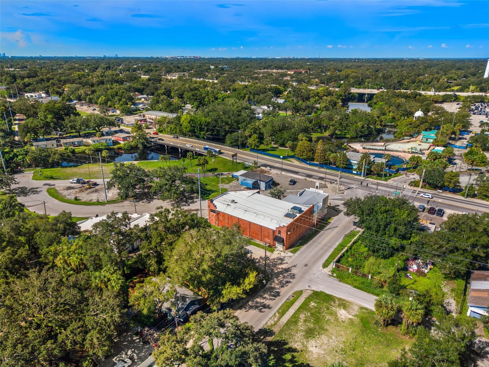 915 E Sitka St, Tampa, FL 33604