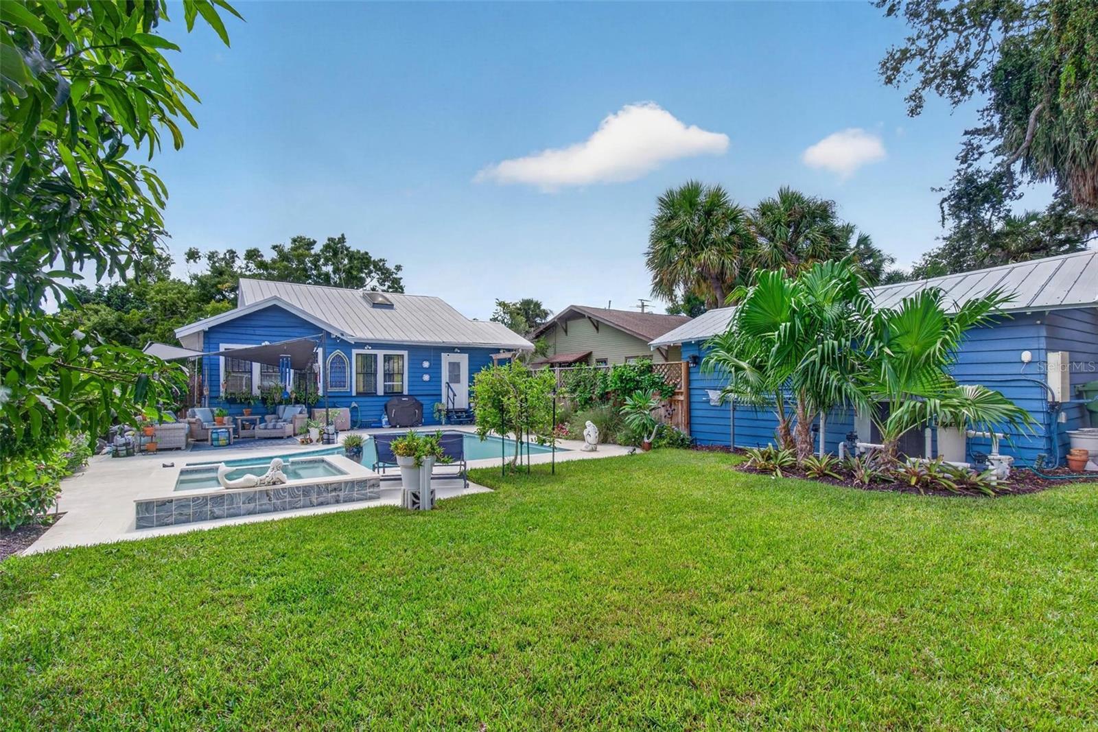 2318 7th Ave W, Bradenton, FL 34205