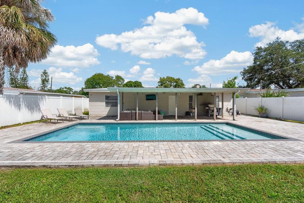 4710 W Trilby Ave, Tampa, FL 33616