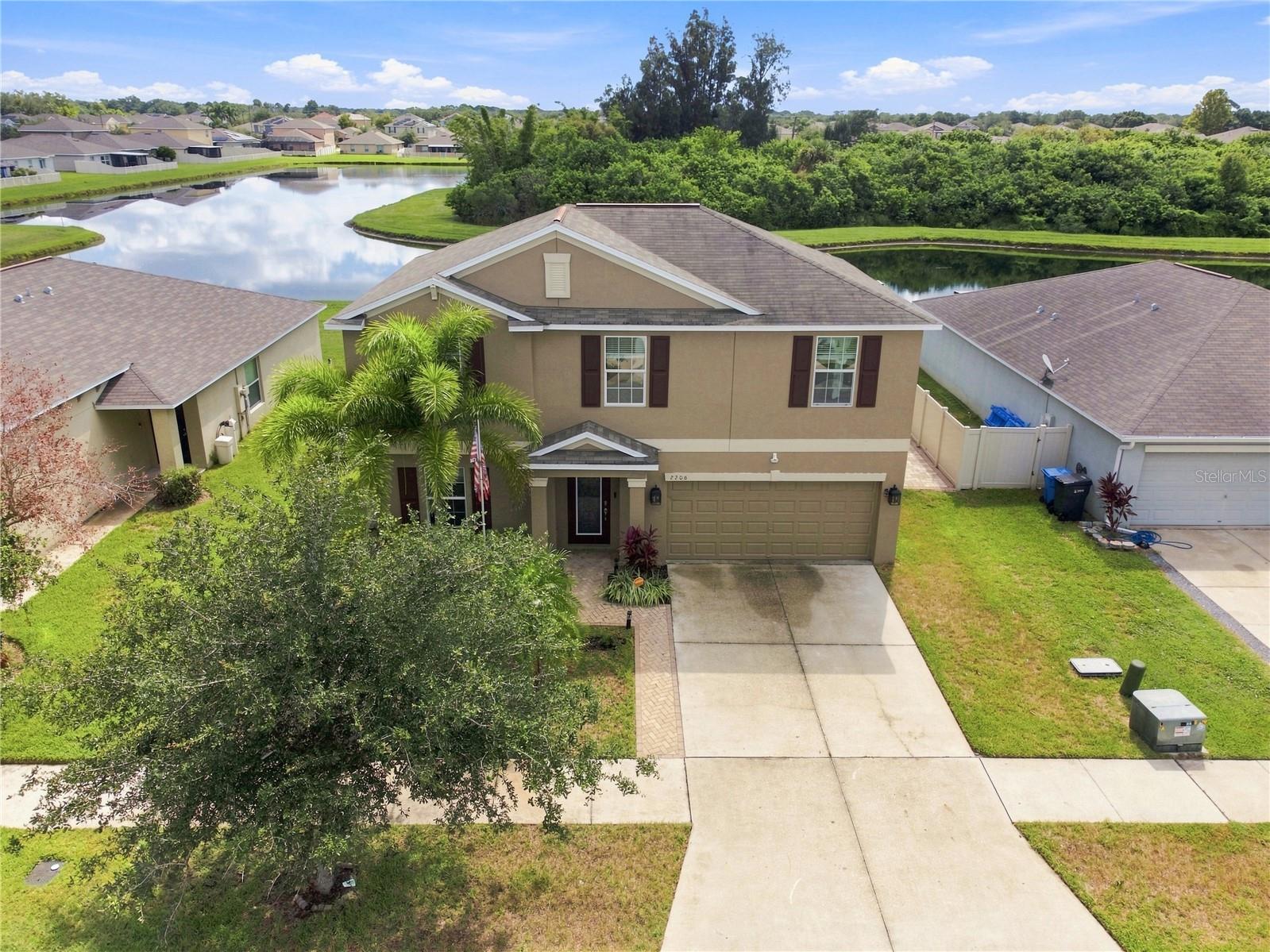 2206 4th St SW, Ruskin, FL 33570