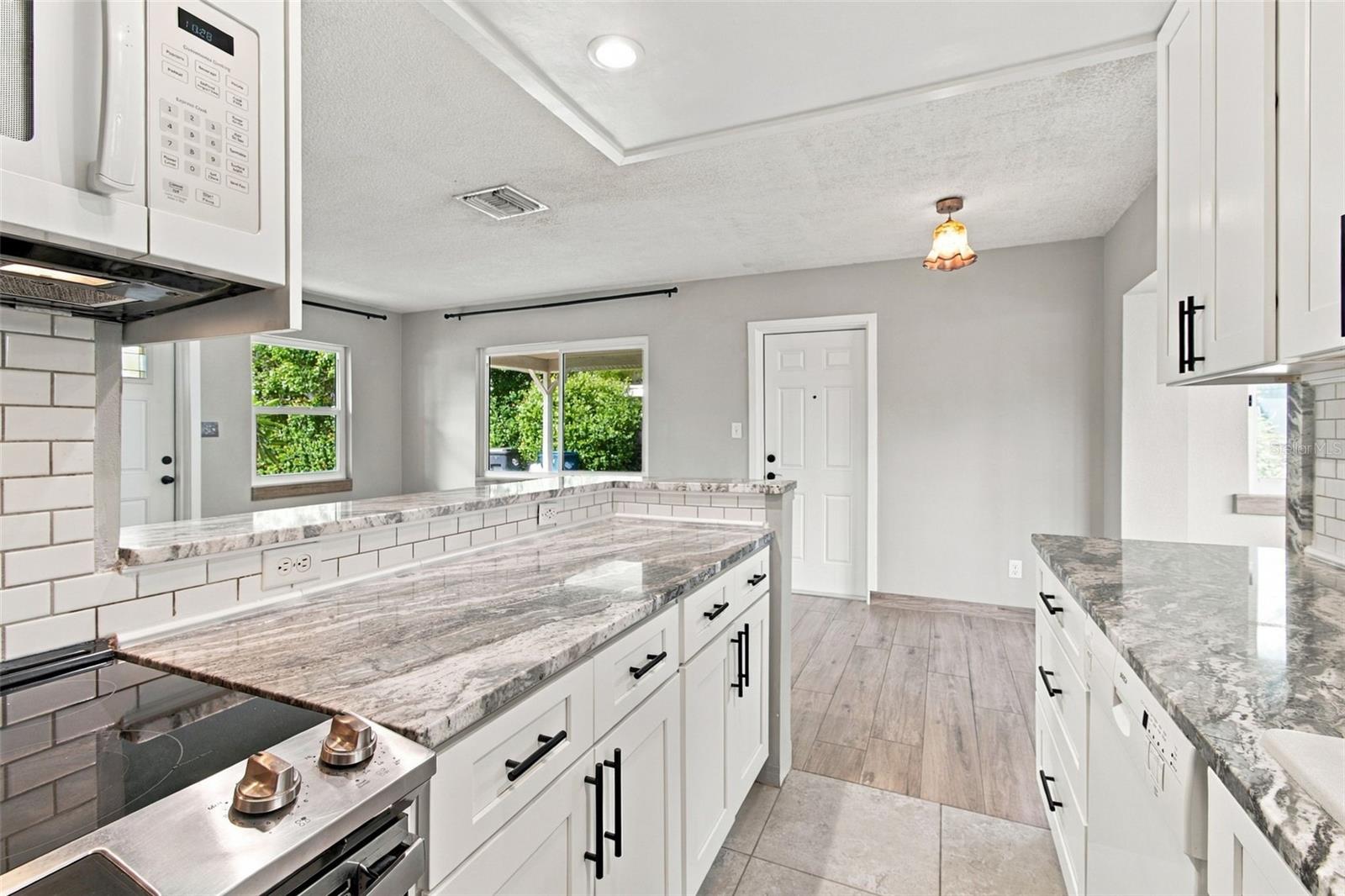 2315 Amherst Ave, Bradenton, FL 34207