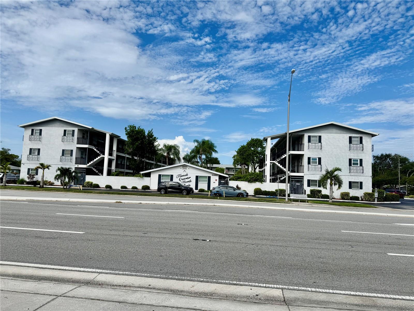 4050 4th St N #305, St Petersburg, FL 33703