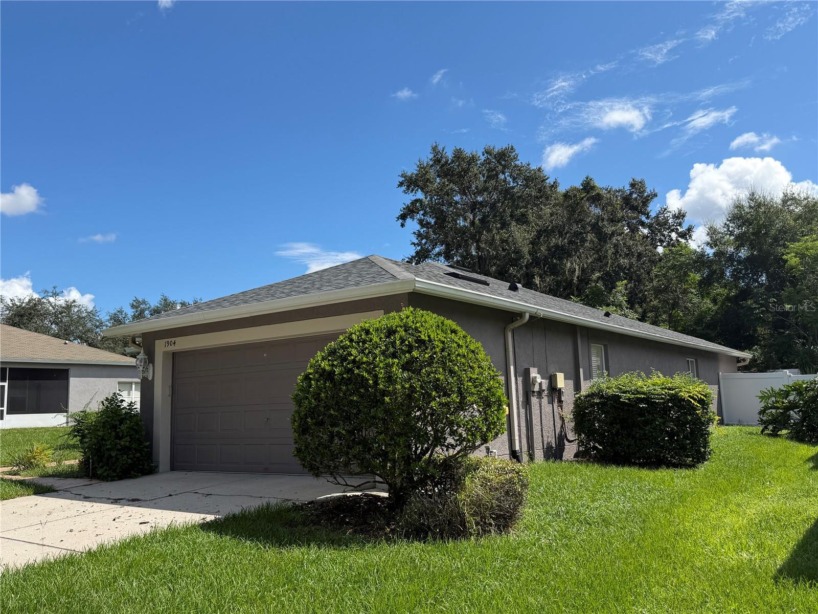 1904 Samantha Ln, Valrico, FL 33594