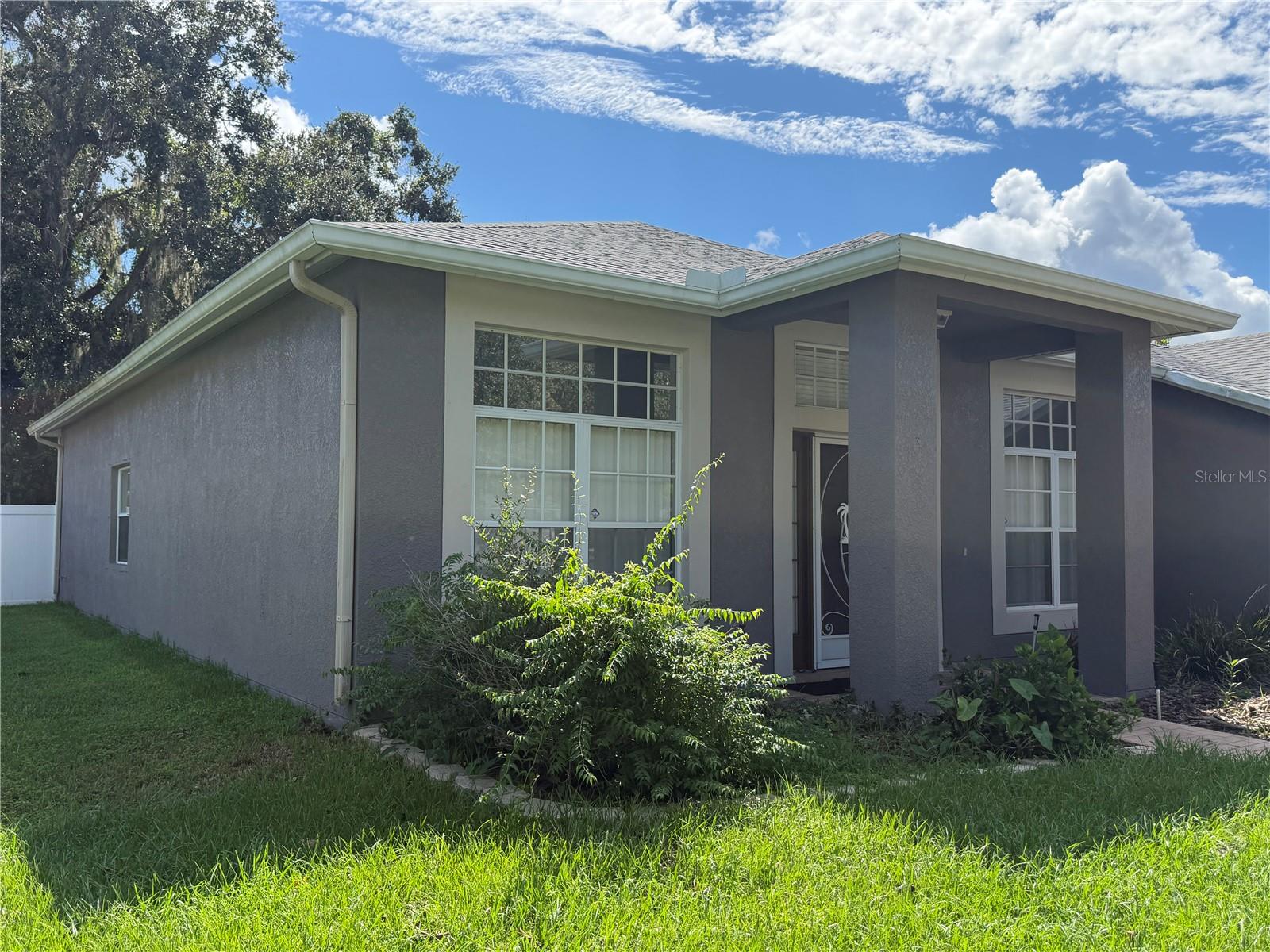 1904 Samantha Ln, Valrico, FL 33594