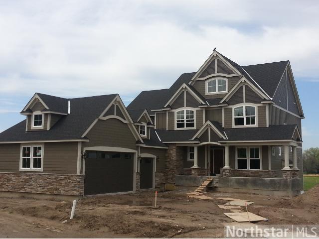 19 Hillary Farm Ln, Gem Lake, MN 55110