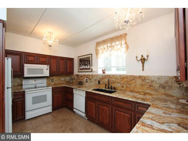1123 Sibley Memorial Hw, Saint Paul, MN 55118