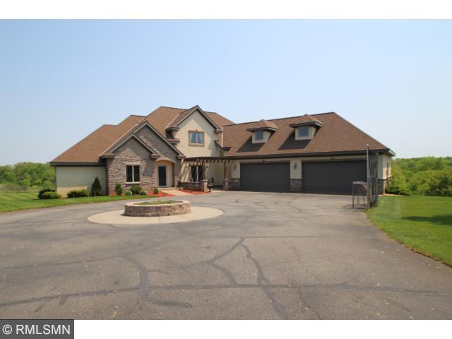 5020 Red Hawk Ct, Saint Cloud, MN 56301