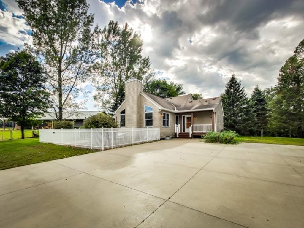 8424 State Highway 25 SW, Montrose, MN 55363