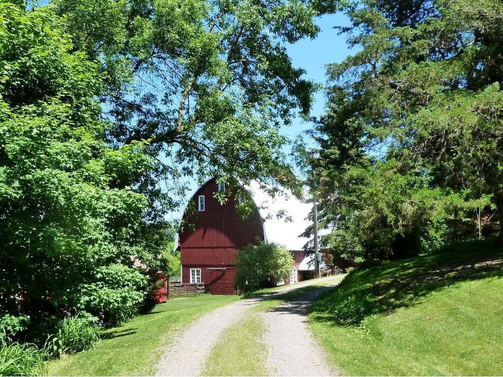 8424 State Highway 25 SW, Montrose, MN 55363