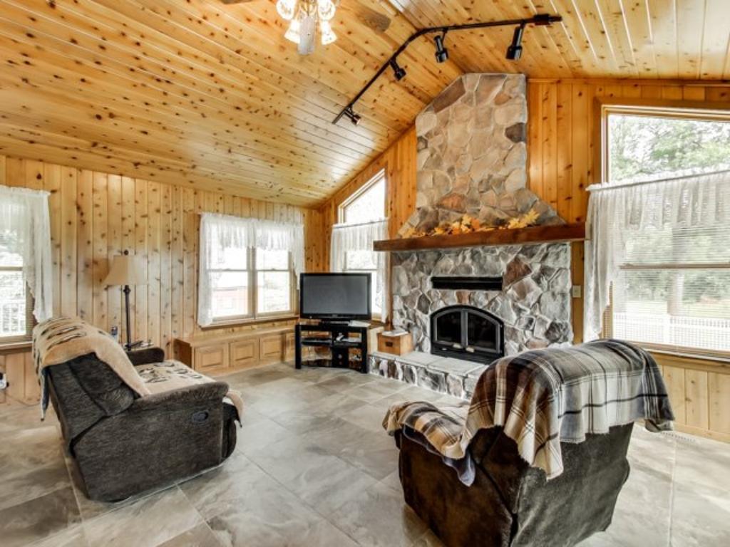 8424 State Highway 25 SW, Montrose, MN 55363
