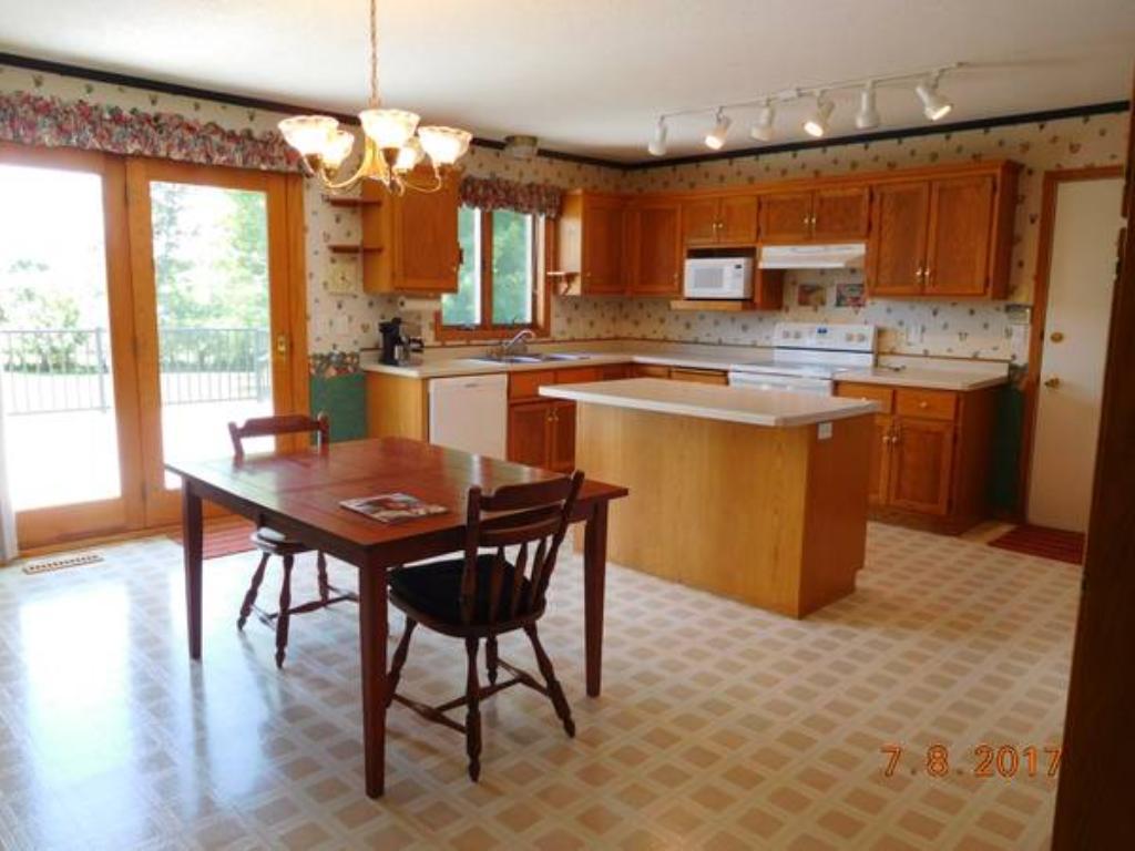 17675 22nd St, Mayer, MN 55360