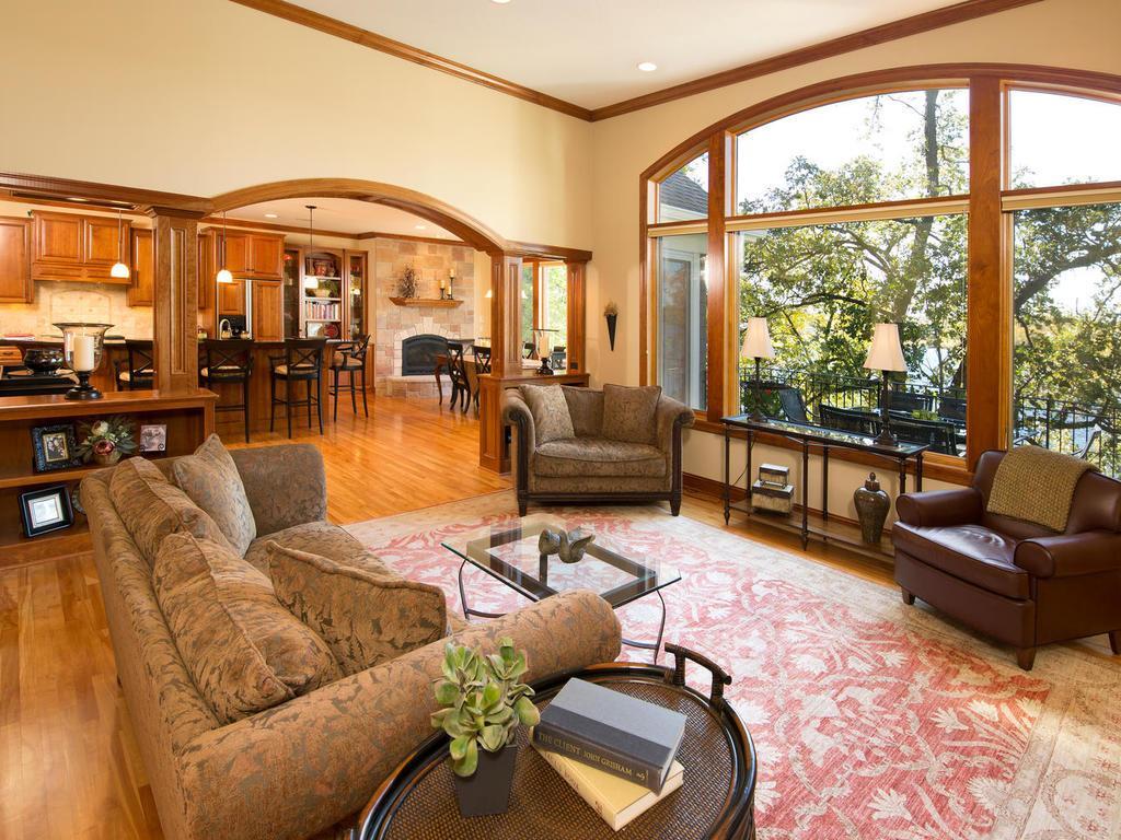 6357 Eagle Lake Dr, Maple Grove, MN 55369
