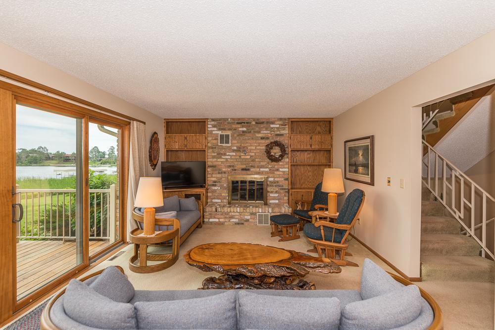 11284 Green Hill Rd, East Gull Lake, MN 56401