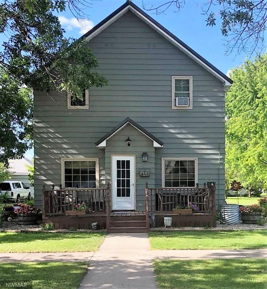 442 7th St, Stephen, MN 56757