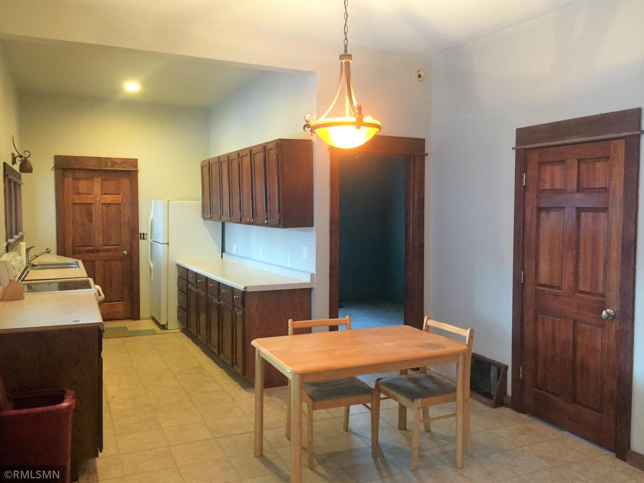 1311 Charles St, La Crosse, WI 54603