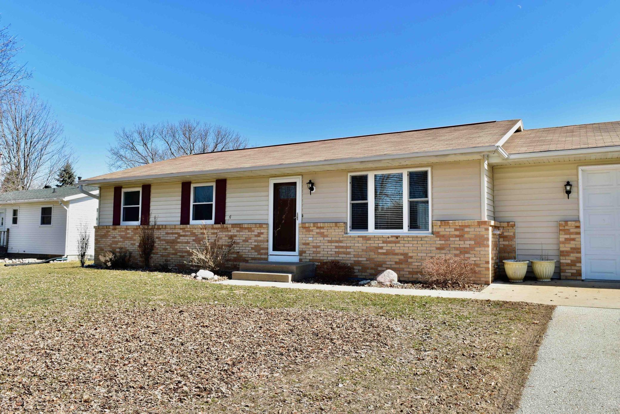 2602 Hibbard Ct, La Crosse, WI 54603