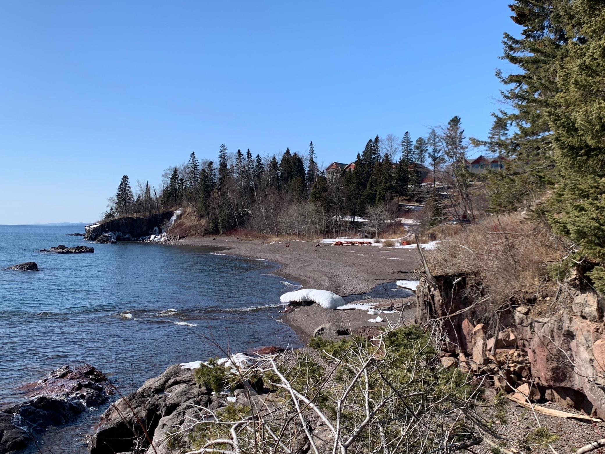 514 Poplar River Rd, Lutsen, MN 55612