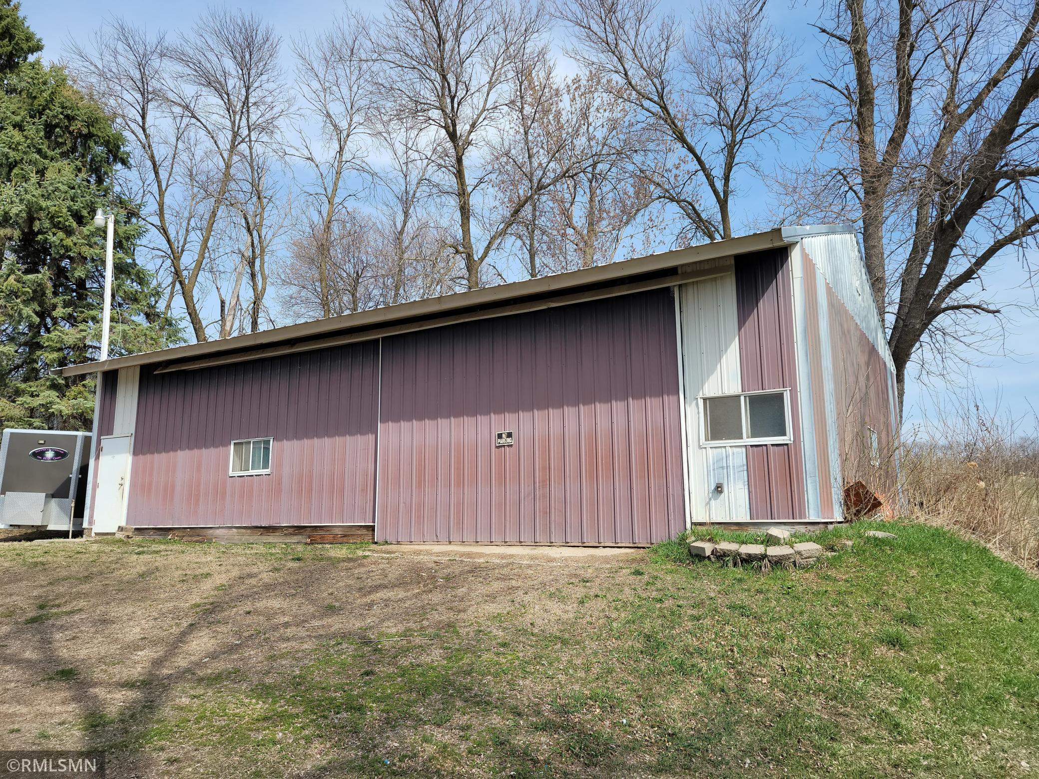 4130 Chaska Blvd, Chaska, MN 55318