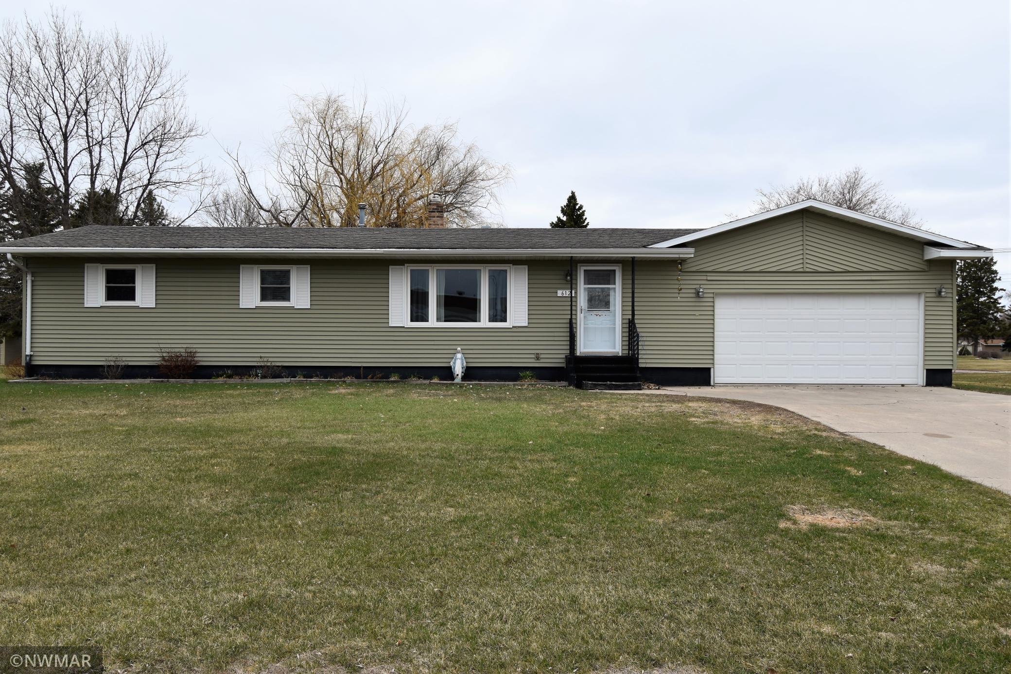 612 7th St, Stephen, MN 56757