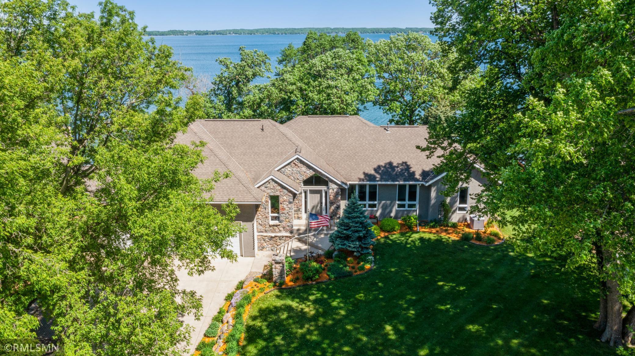 303 Lake Ave S, Spicer, MN 56288