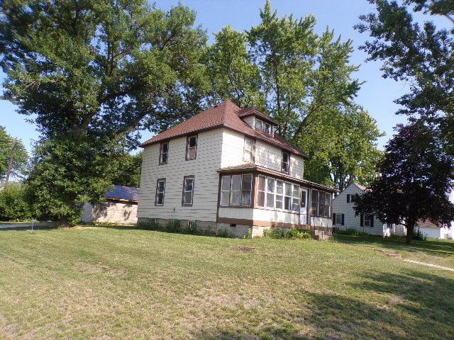 210 Campbell St, Welcome, MN 56181