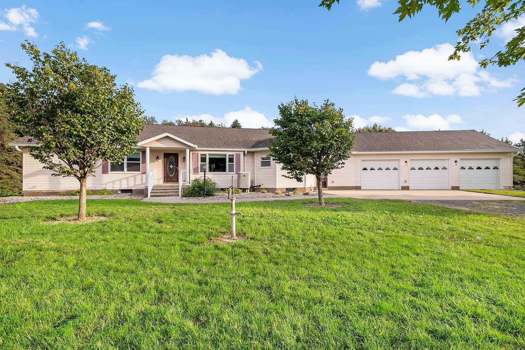 69824 460th St, Fairfax, MN 55332
