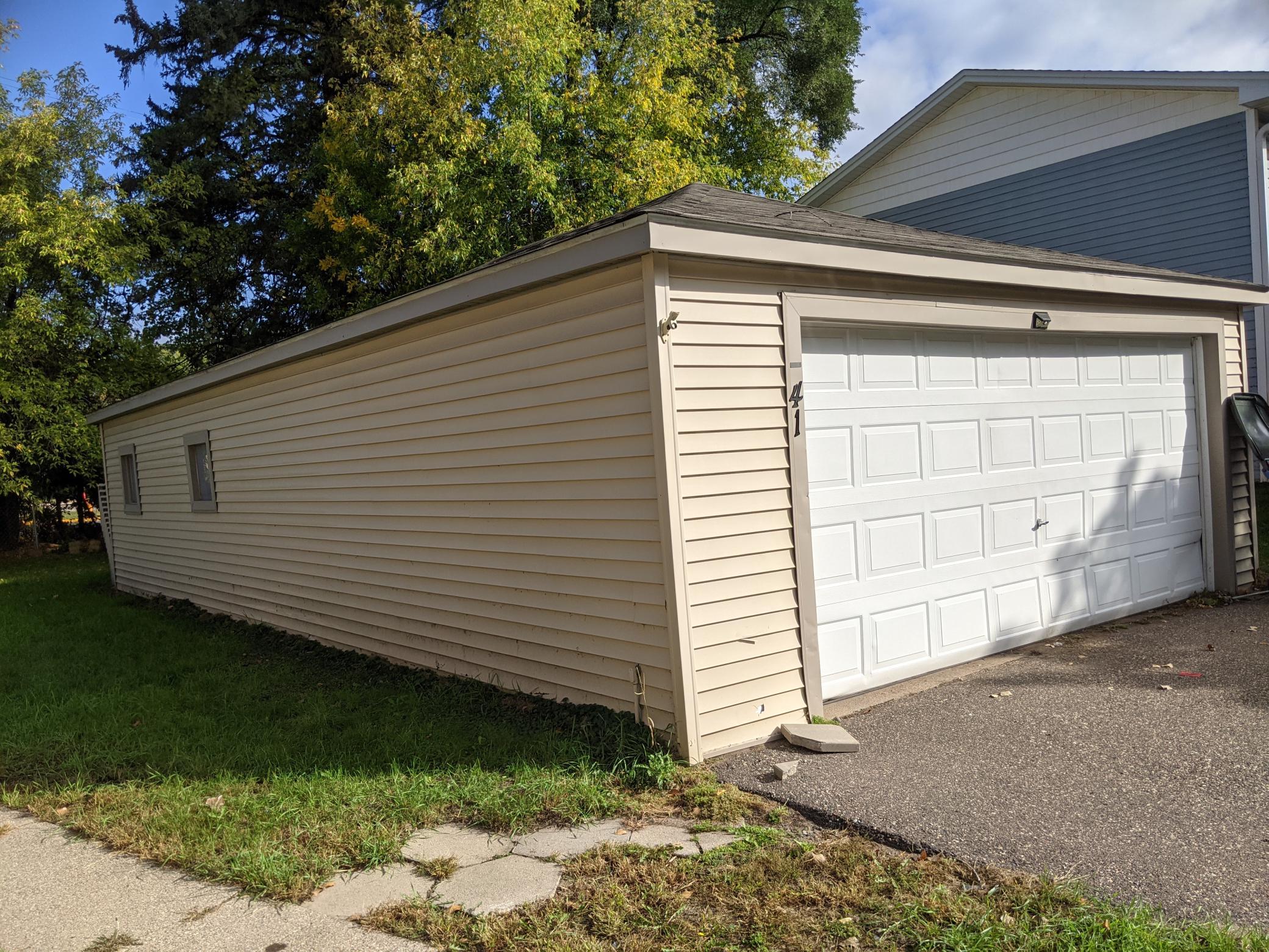 41 Osborne Way NE, Fridley, MN 55432