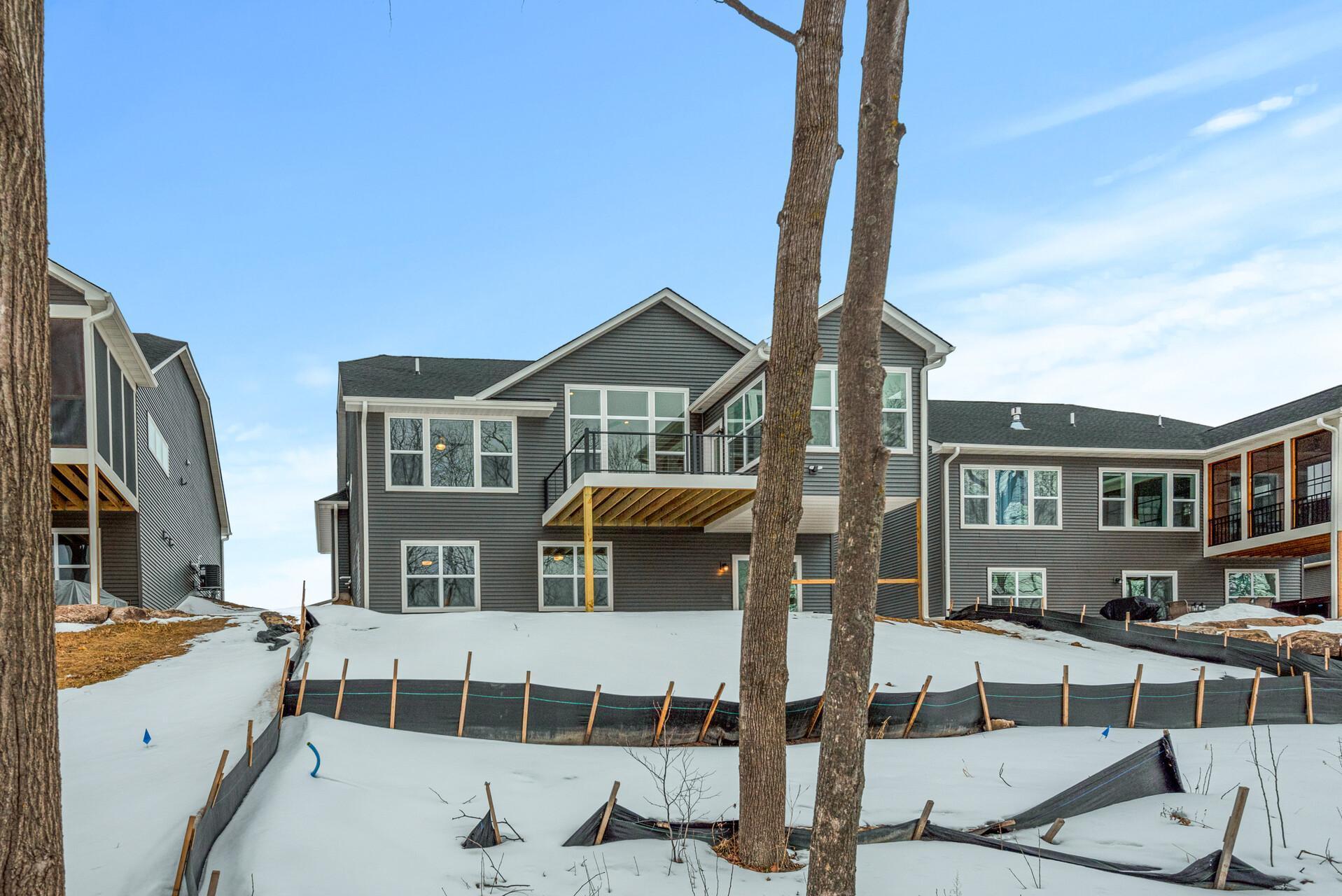 29229 Kenwood Way, Chisago City, MN 55013