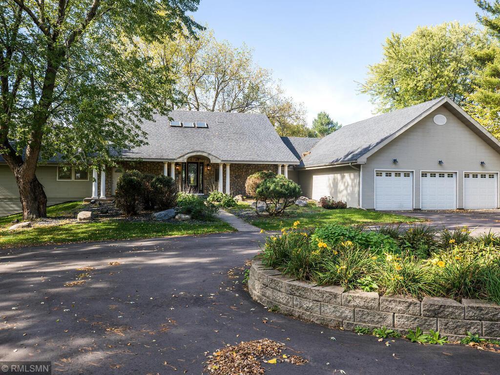 31300 Oasis Rd, Center City, MN 55012