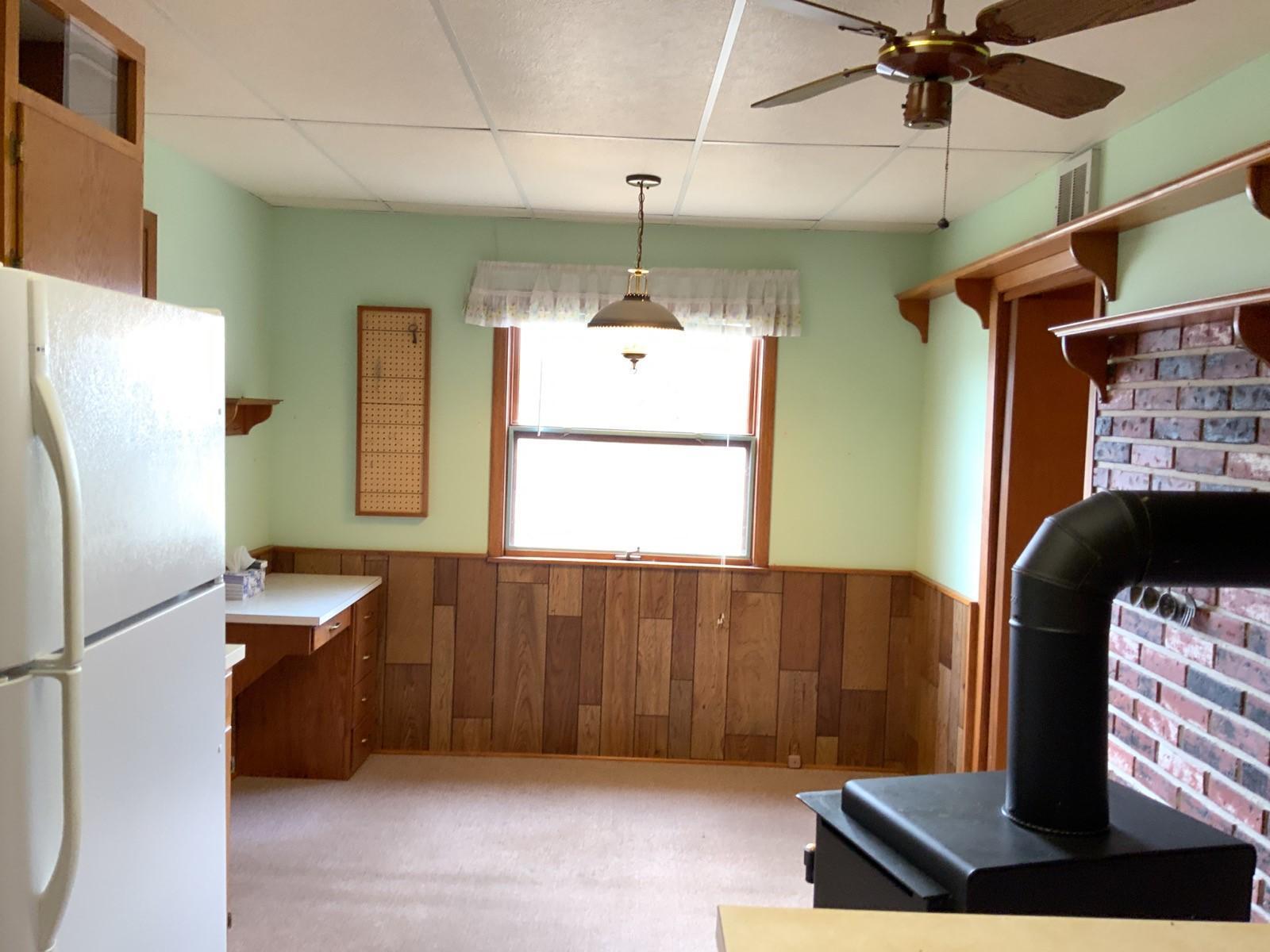 50482 S 3rd St, Eleva, WI 54738