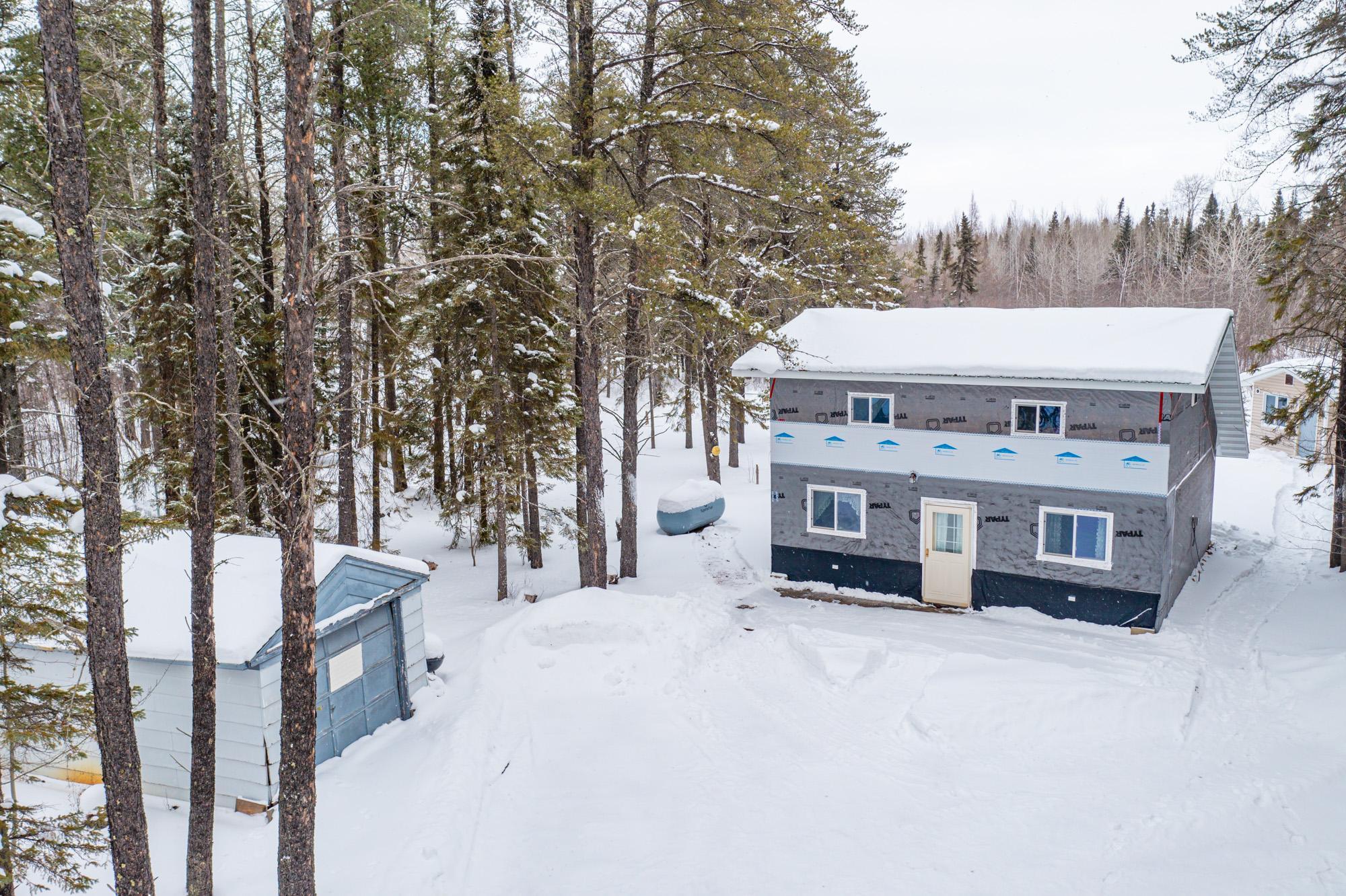 9891 Town Line Rd, Iron, MN 55751