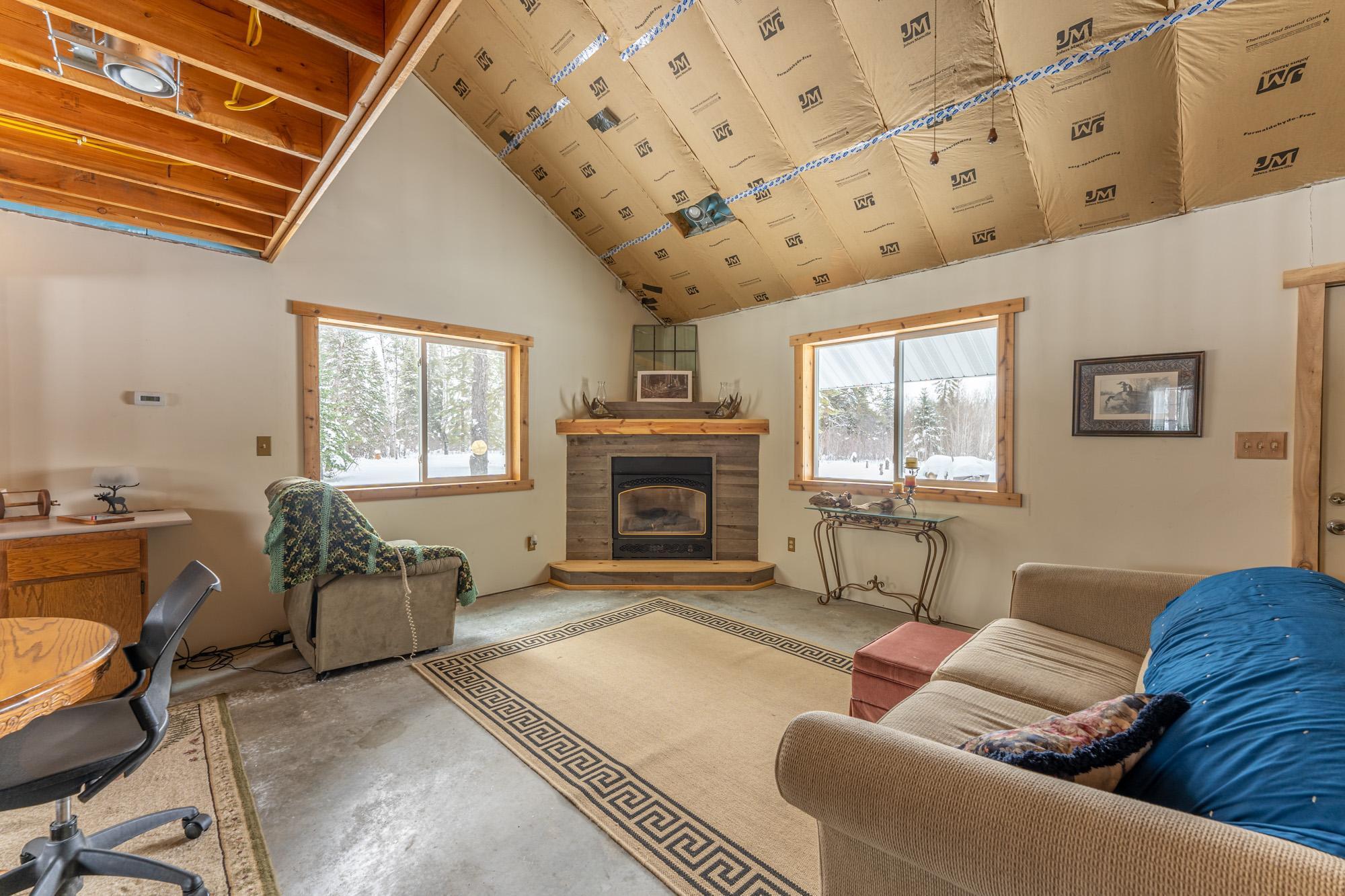 9891 Town Line Rd, Iron, MN 55751