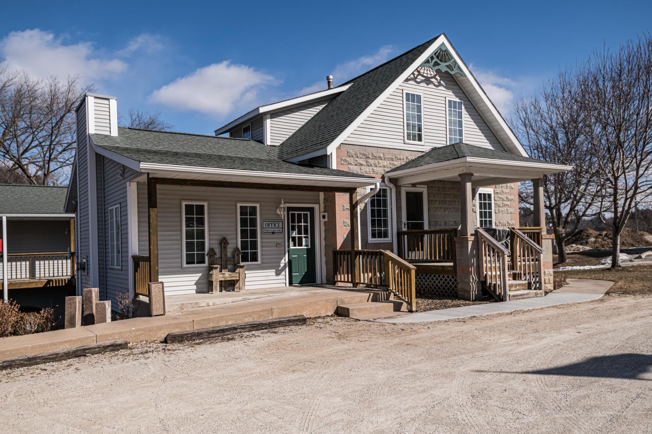 303 Sheridan St W, Lanesboro, MN 55949