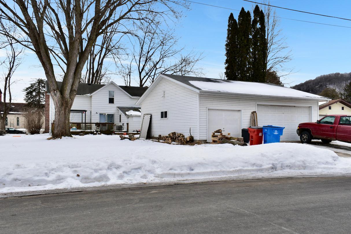 110 Broadway St, Rollingstone, MN 55969