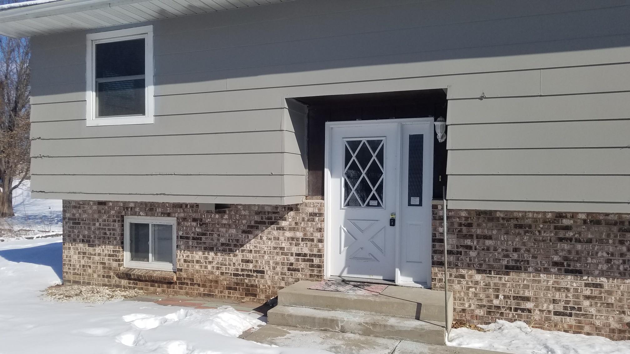 280 Franklin St, Dakota, MN 55925
