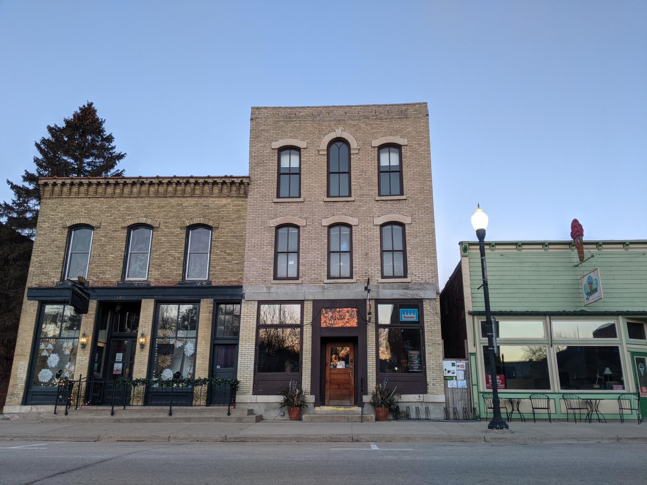 109 Parkway Ave N, Lanesboro, MN 55949