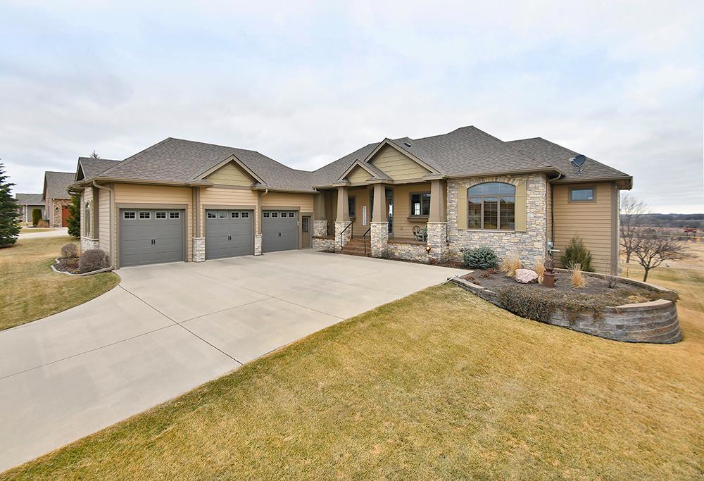 709 3rd Ave SE, Medford, MN 55049
