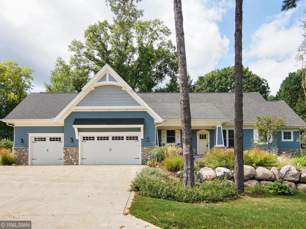 1965 Pine Ridge Dr, West Saint Paul, MN 55118