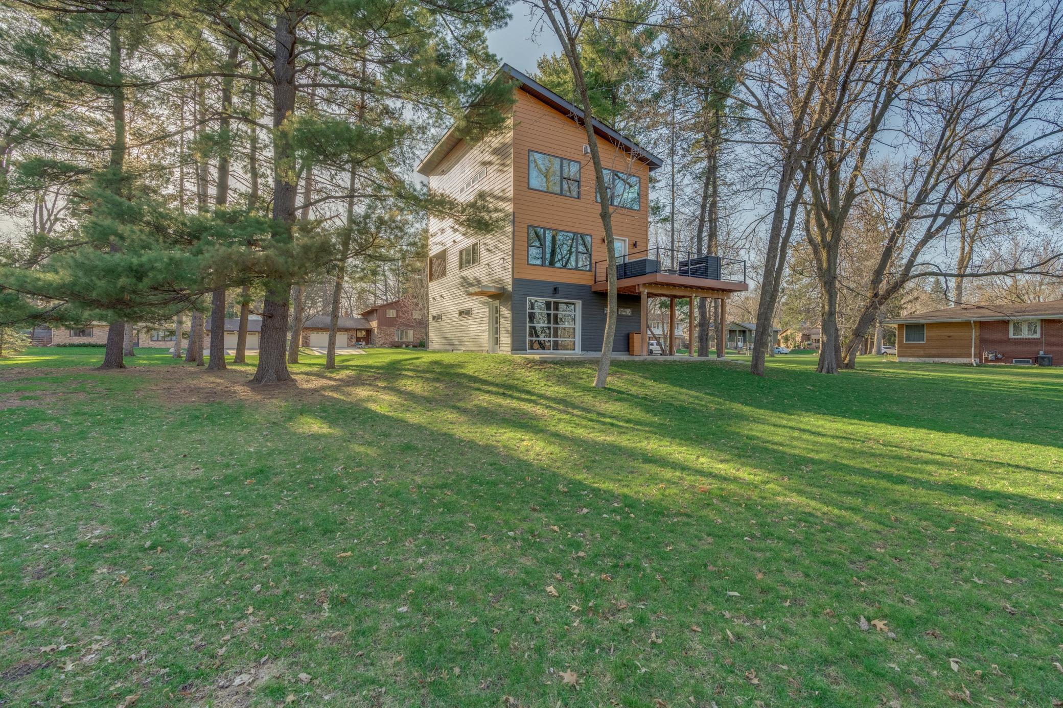 7022 Willow Ln, Brooklyn Center, MN 55430