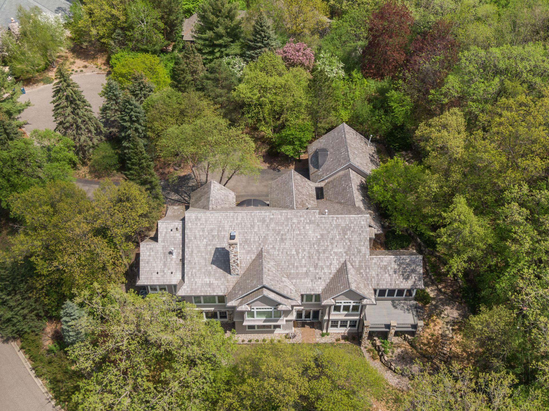 6621 Mohawk Trl, Edina, MN 55439