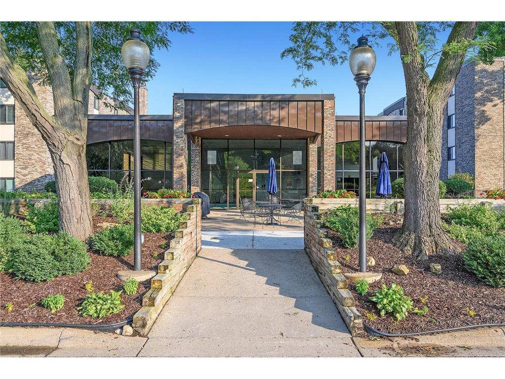 1101 Sibley Memorial Hw #607, Saint Paul, MN 55118