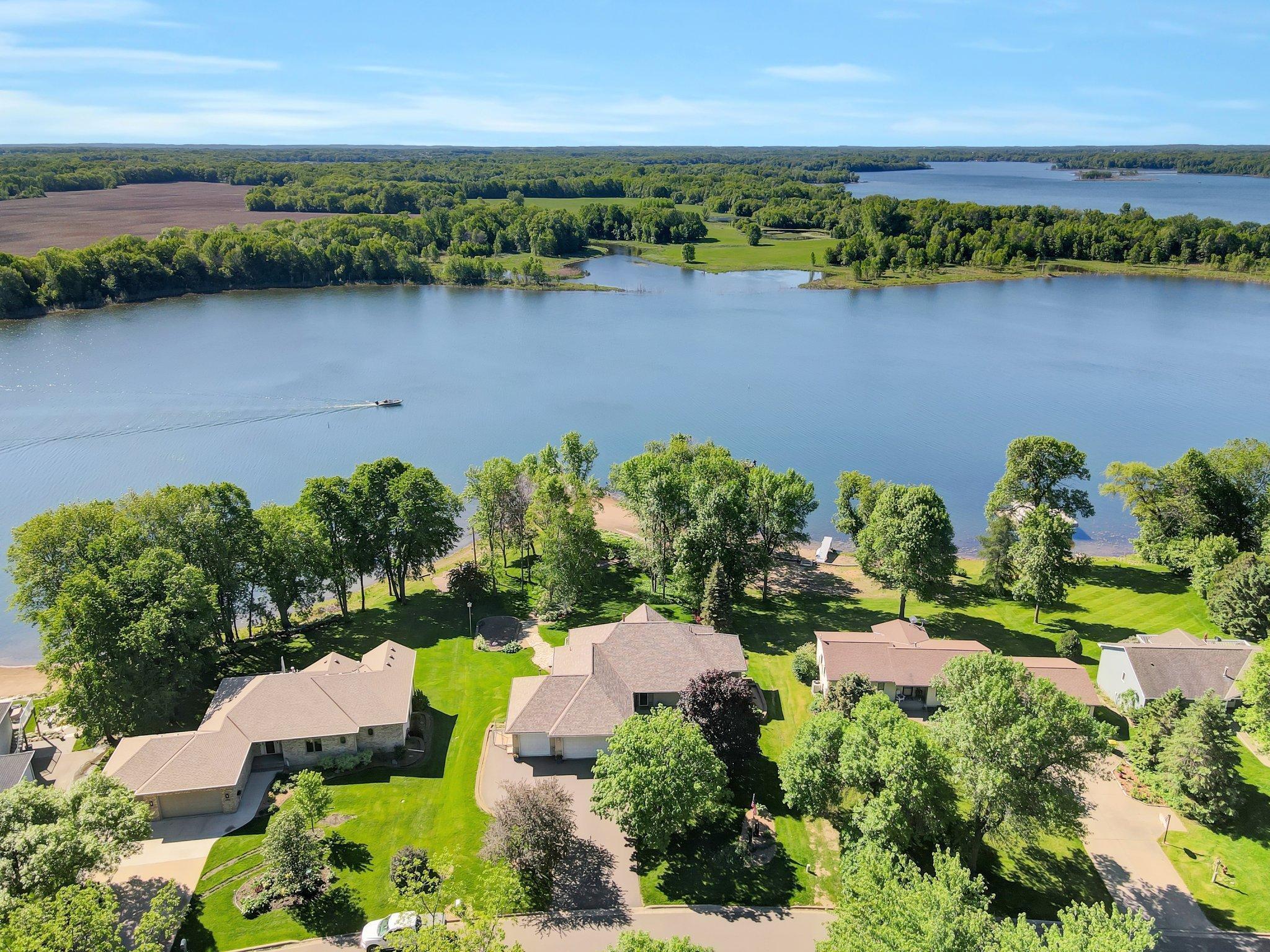 11585 Interlachen Rd, Chisago City, MN 55013